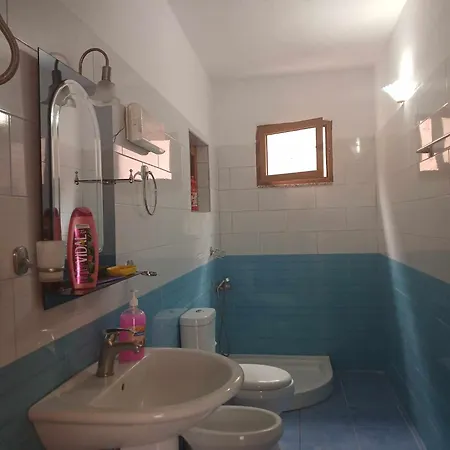 Bujtina Dalmacia 3* Koman