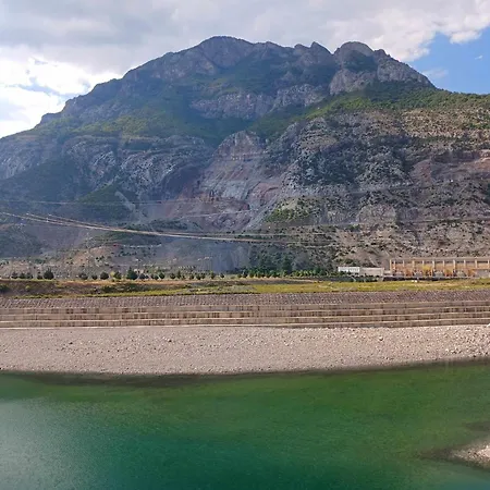 Bujtina Dalmacia Koman