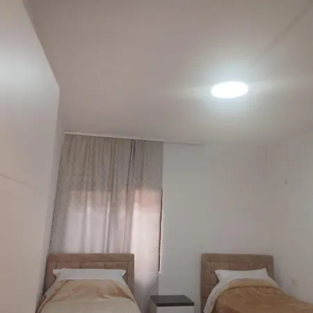 Bujtina Dalmacia 3*