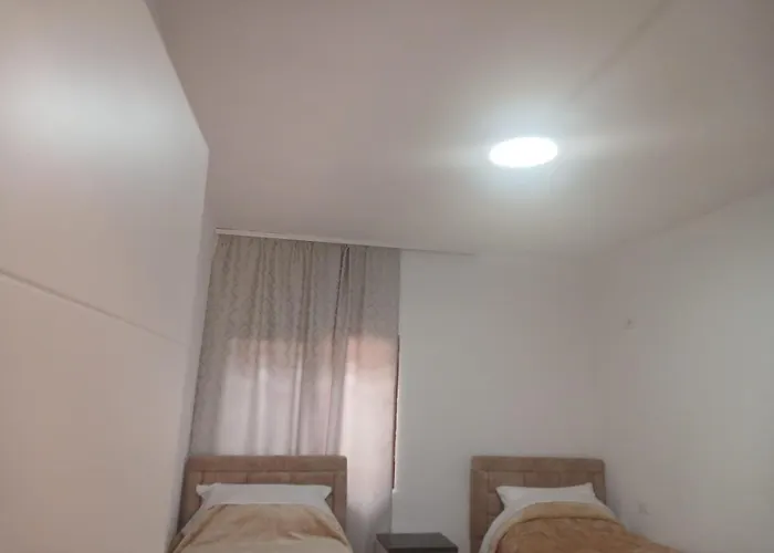 Bujtina Dalmacia 3*