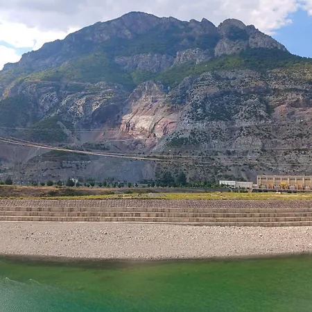 Pensionat Bujtina Dalmacia Koman