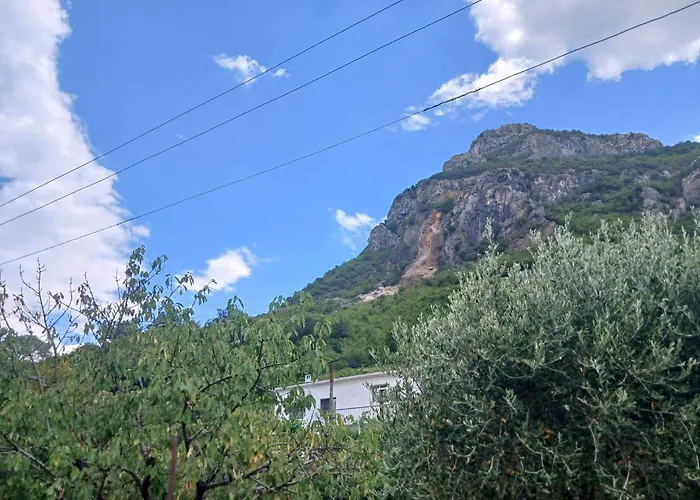 Penzion Bujtina Dalmacia Koman